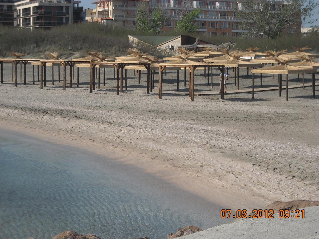 Apartamenti Zhelezovi Pomorie Quarto foto
