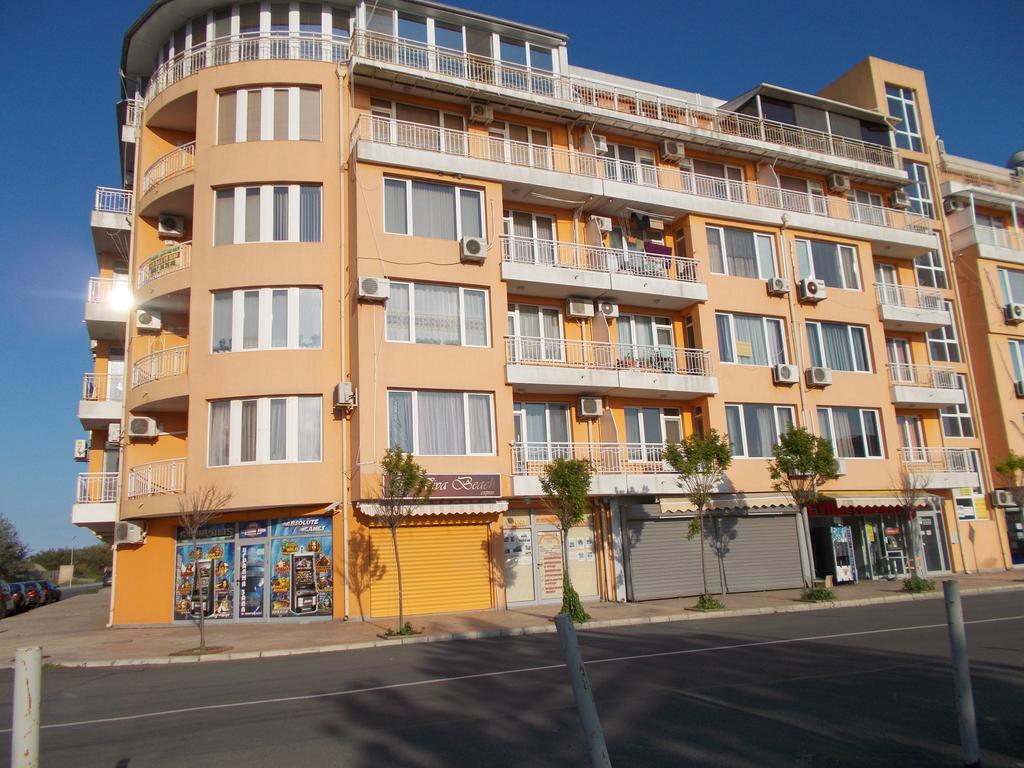 Apartamenti Zhelezovi Pomorie Exterior foto