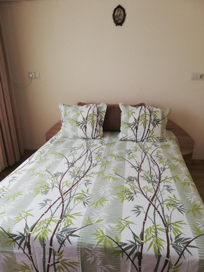 Apartamenti Zhelezovi Pomorie Exterior foto